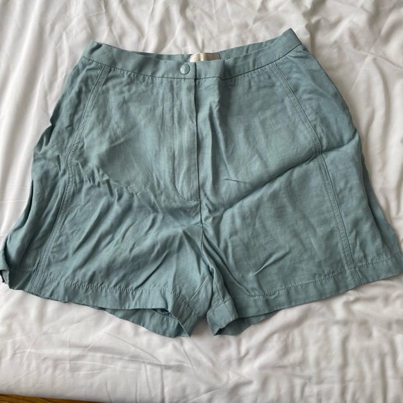 Shorts from wilfred - Picture 1 of 4